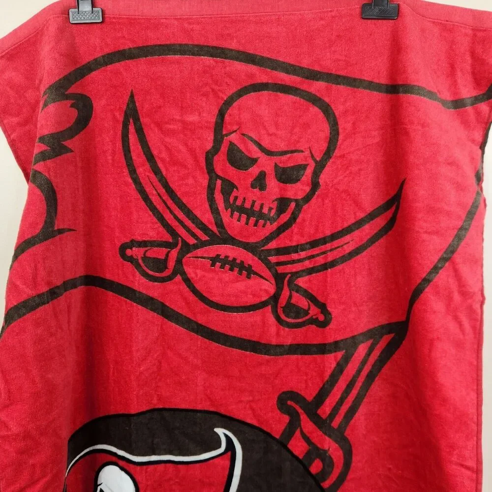NEW NFL Tampa Bay Buccaneers Beach Towel